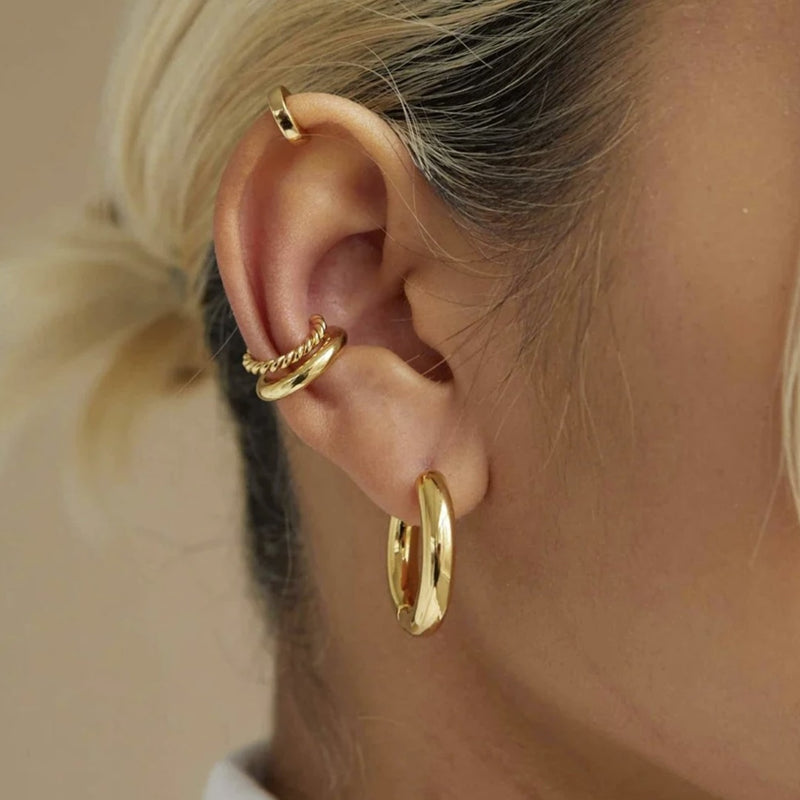 Classic Hoop Earrings Gold - VIRAGE London