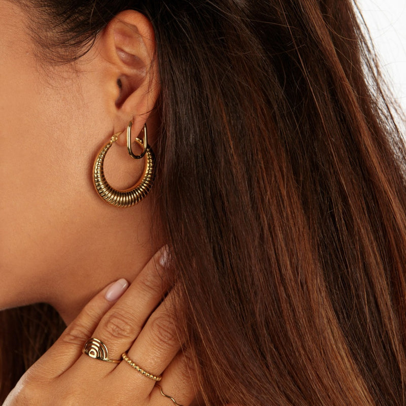 Croissant Hoop Earrings Gold - VIRAGE London