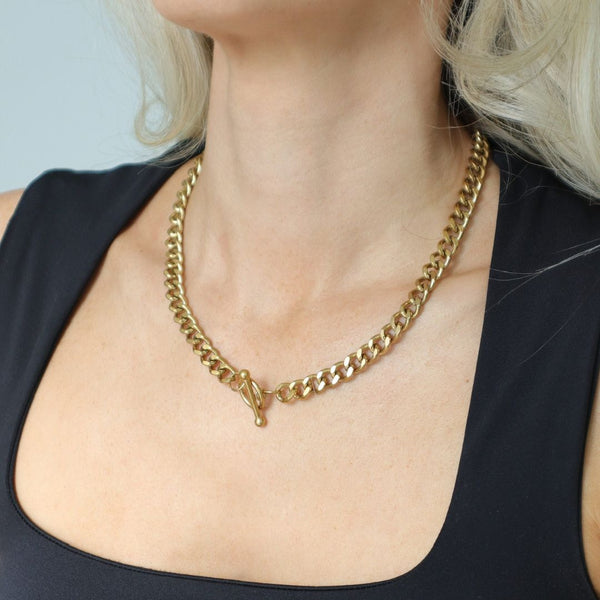 Cuban T-Bar Chain Necklace Gold - VIRAGE London