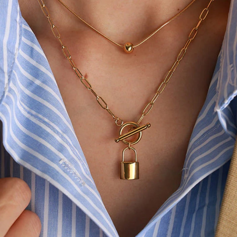 Lock Pendant Layered Necklace Set Gold - VIRAGE London