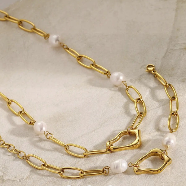 Molten Pearl & Paperclip Necklace Gold - VIRAGE London