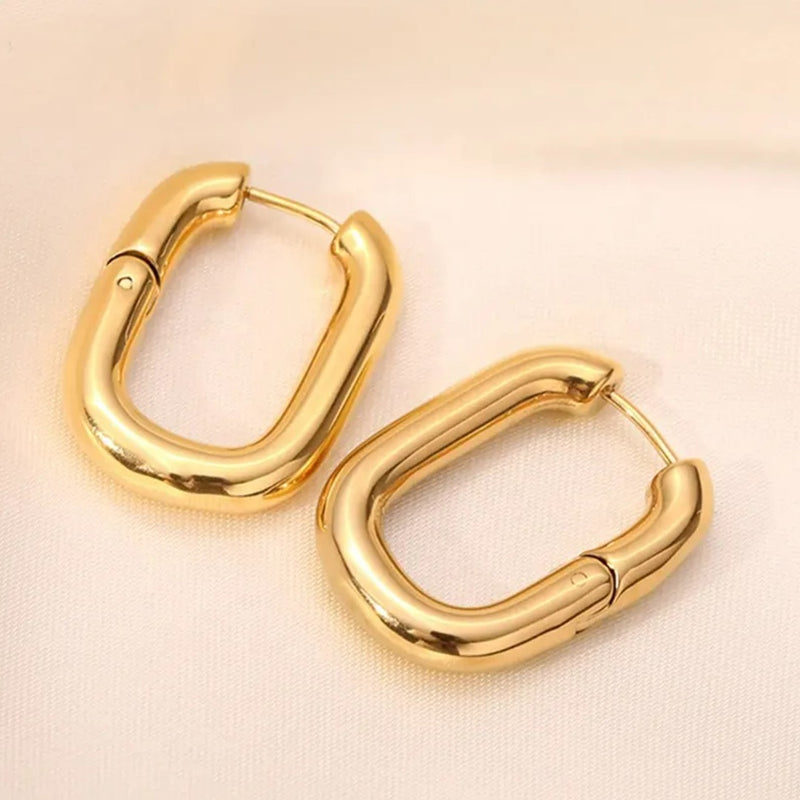 Oval Hoop Earrings Gold - VIRAGE London